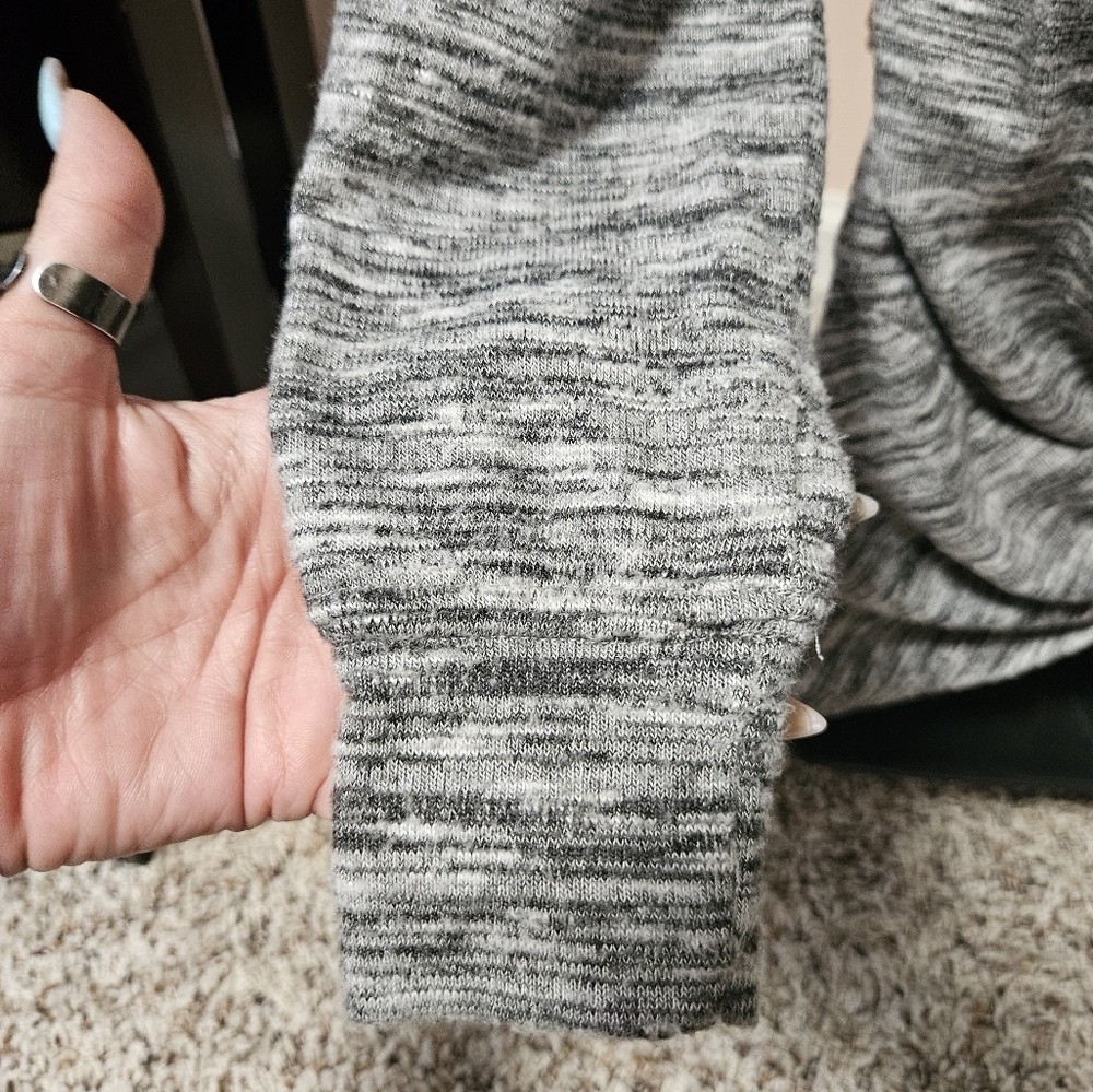 New York & Company Gray Knit Lightweight Sweater - Picture 9 of 10